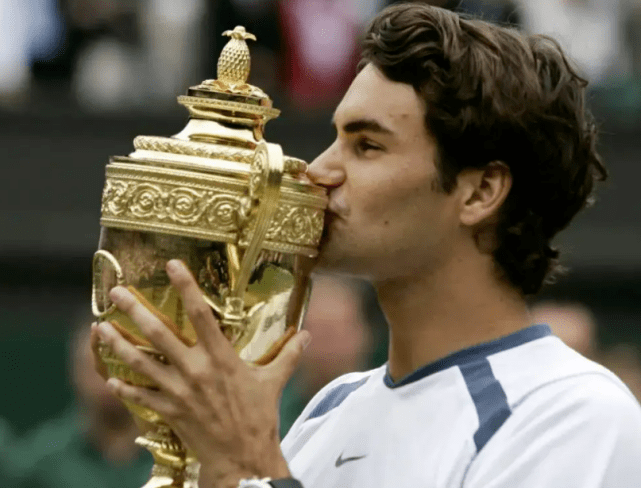 马龙对阵费德勒展开拉锯大战，最终险胜对手(马龙vs)-爱游戏