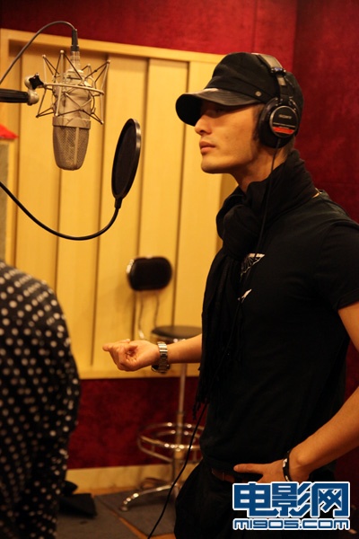 关于夏洛特黄蜂发布备战花絮；冲刺阶段远射贴柱；英超任务艰巨；临场指挥获称赞的信息-爱游戏