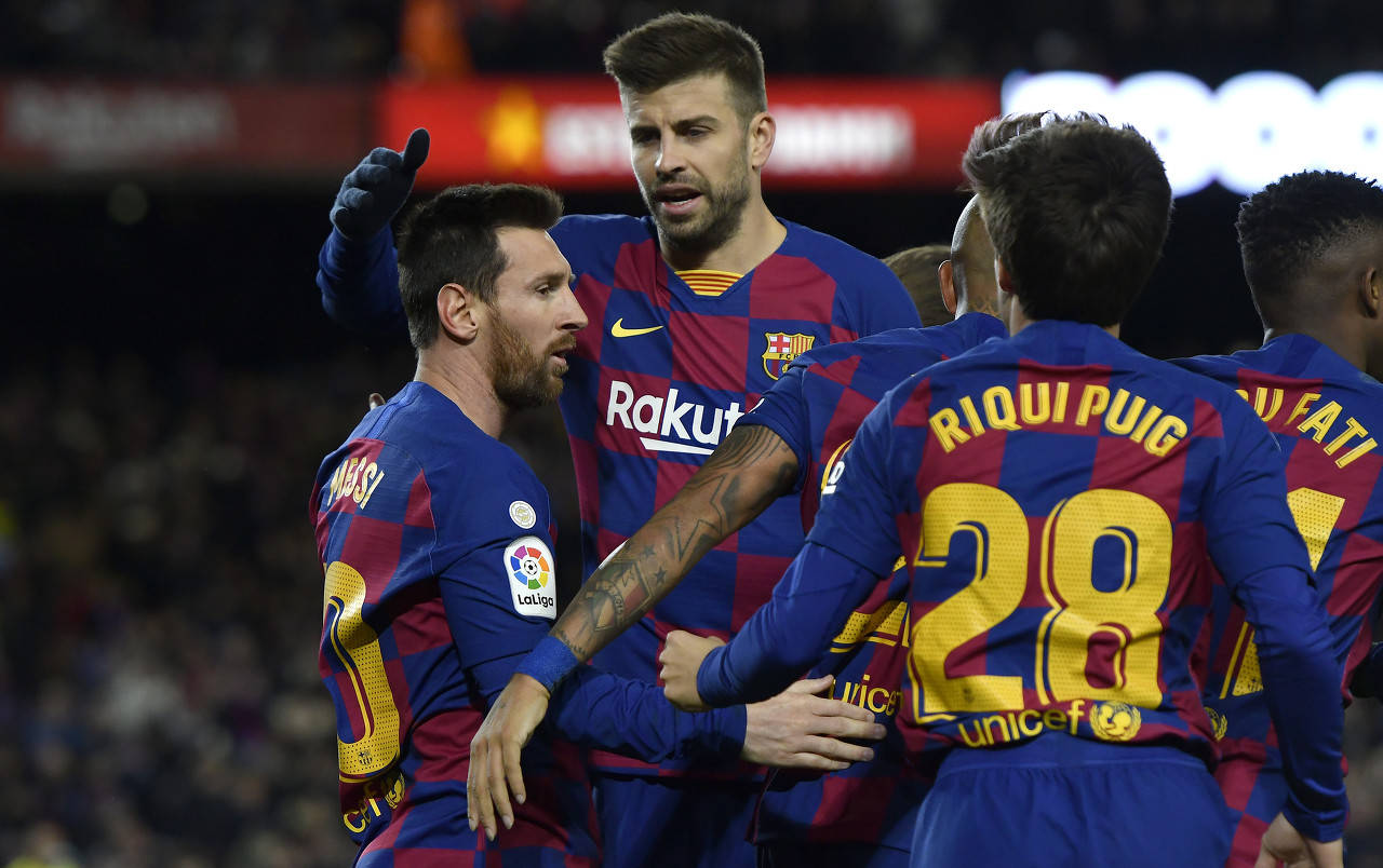 西甲倒计时，北京首钢今夜篮板制胜，细节引发关注，悬念犹存，控场能力受关注的简单介绍-爱游戏数据中心