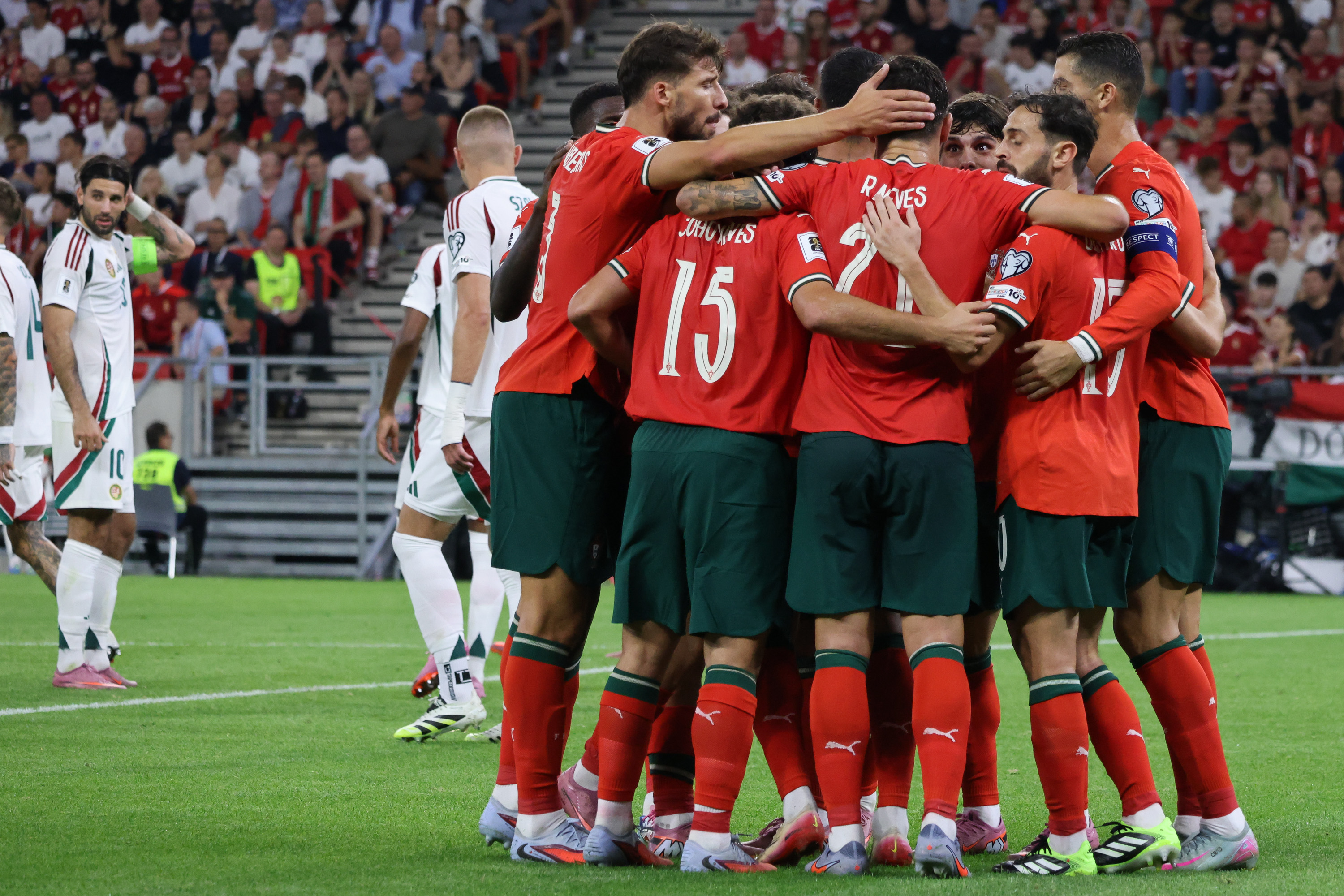 葡萄牙体育迎德甲关键赛；冲刺阶段强势反弹；赛场秩序良好；更衣室氛围转暖的简单介绍